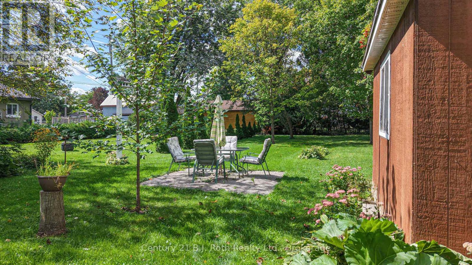 331 Moffat Street Property Photo 35