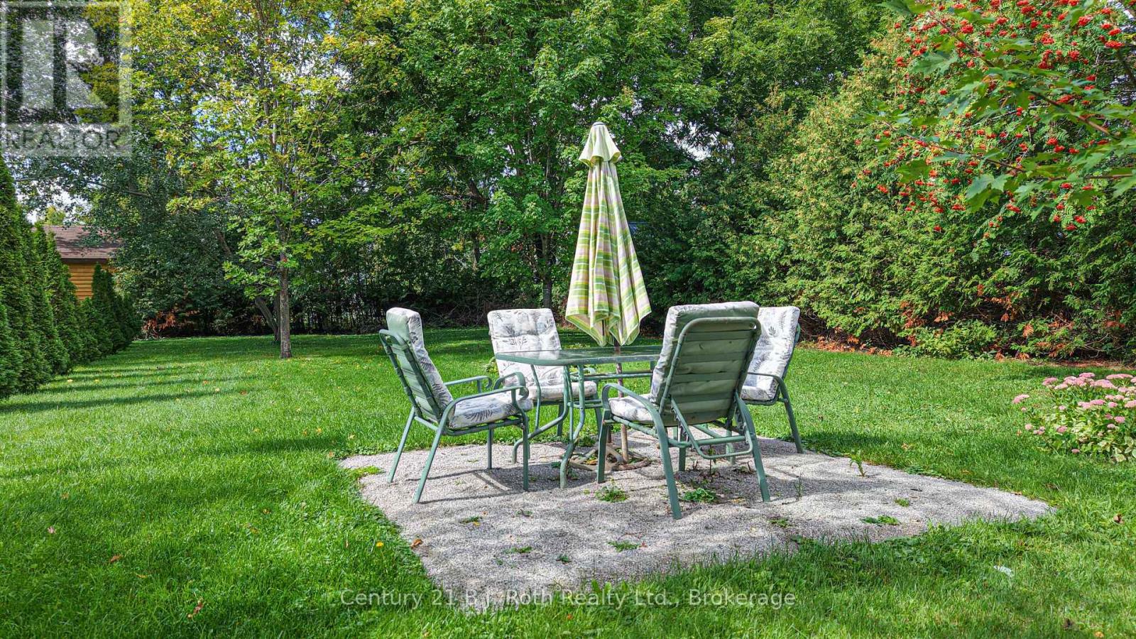331 Moffat Street Property Photo 36