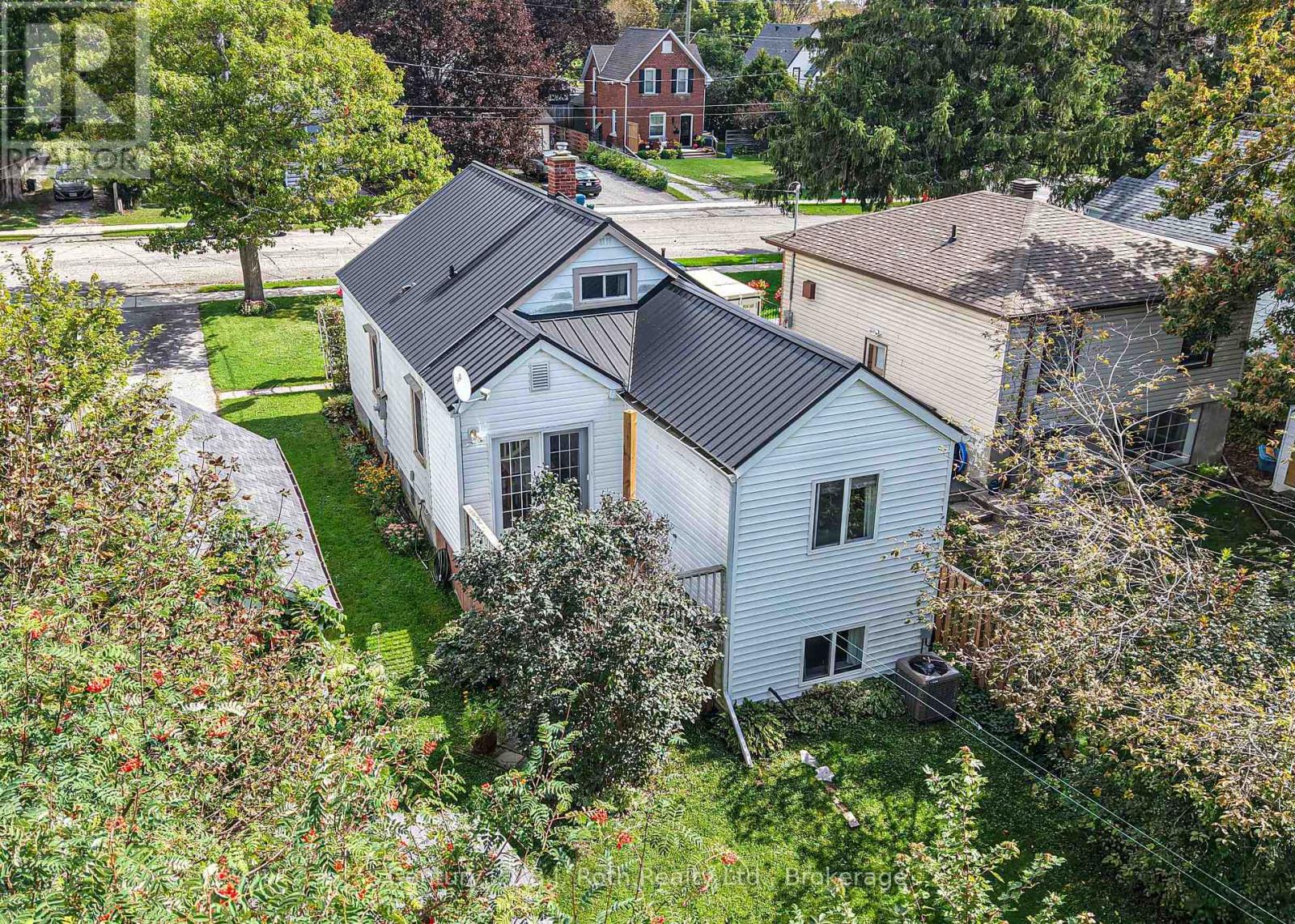 331 Moffat Street Property Photo 41