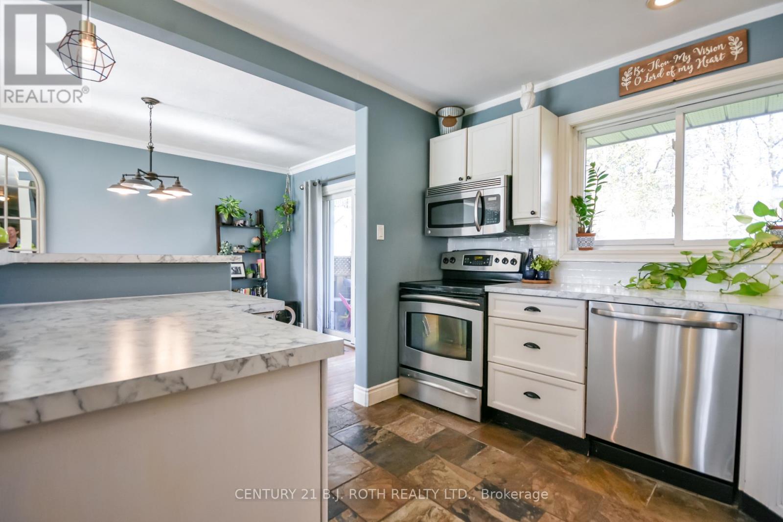 74 Rose Street Property Photo 12