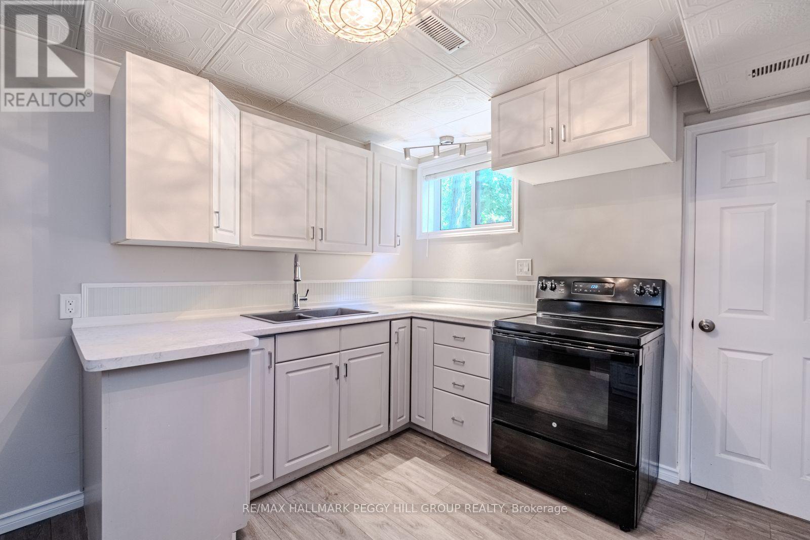 828 Dominion Avenue Property Photo 16