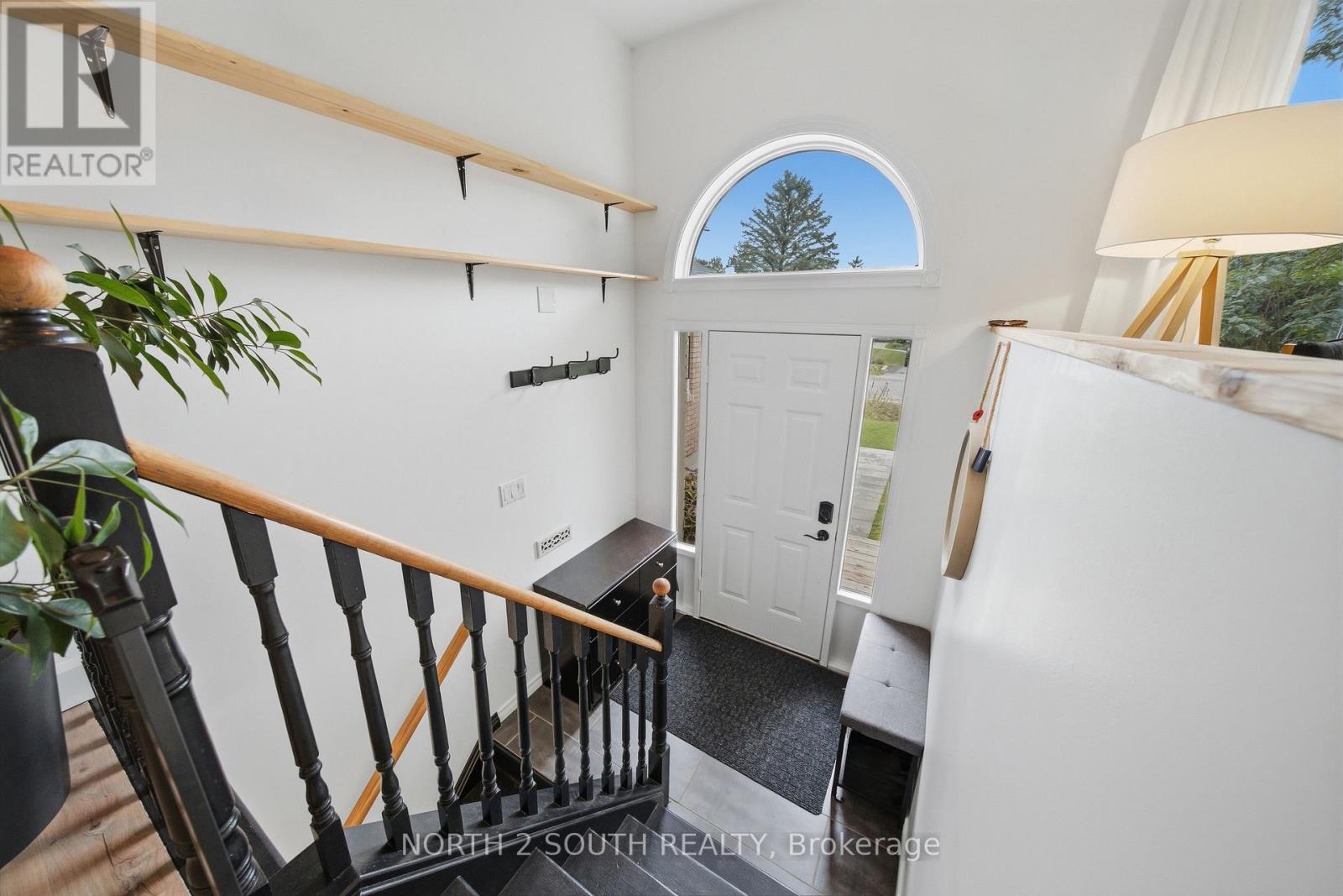 74 Leo Boulevard Property Photo 6