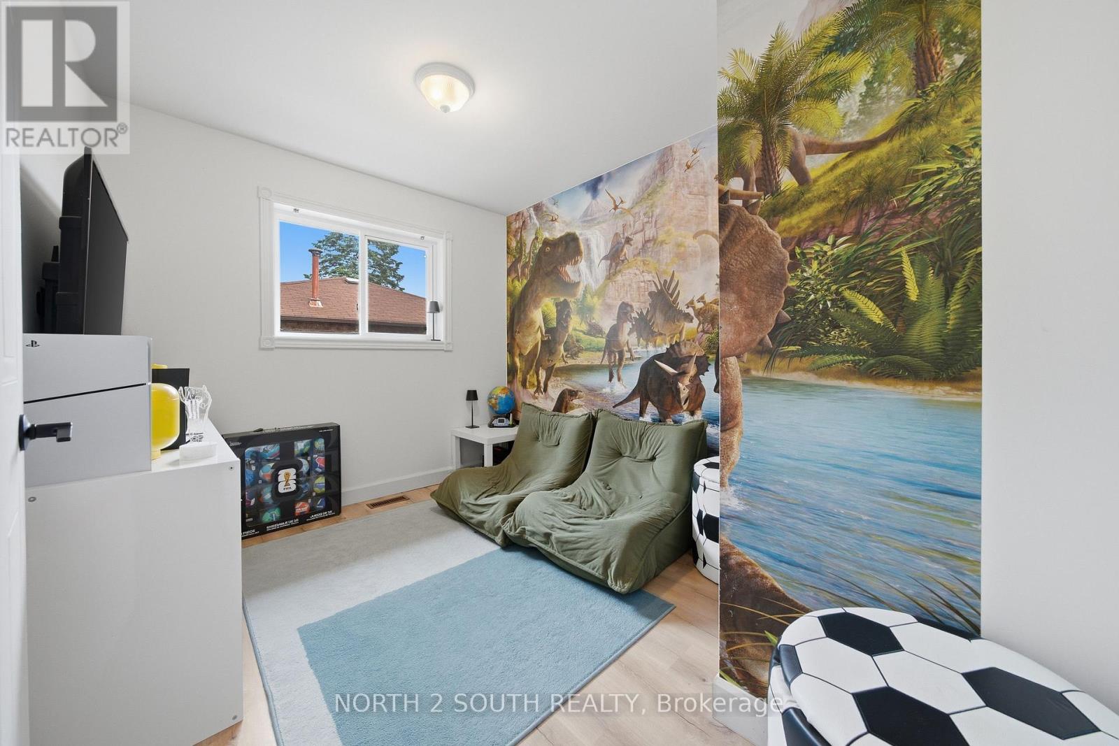 74 Leo Boulevard Property Photo 21