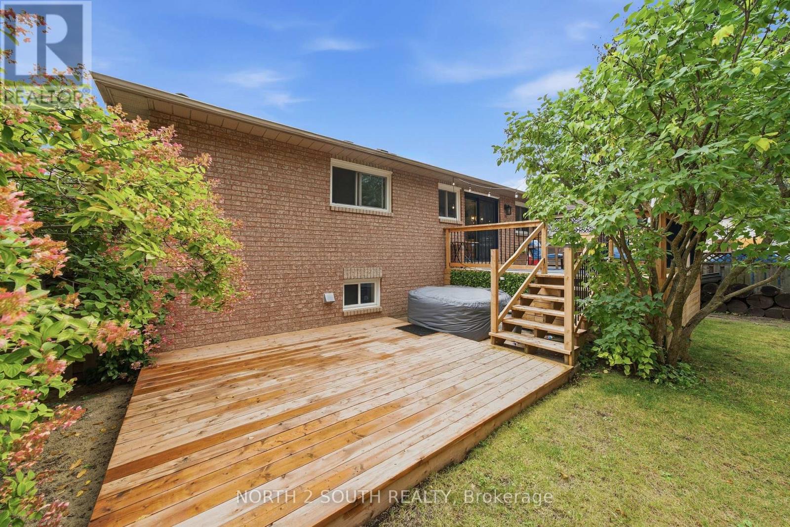 74 Leo Boulevard Property Photo 38