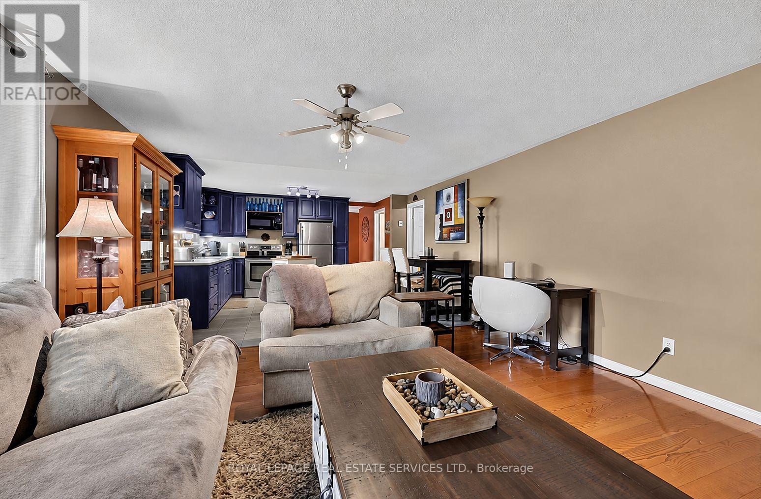 1687 River Road W Property Photo 8