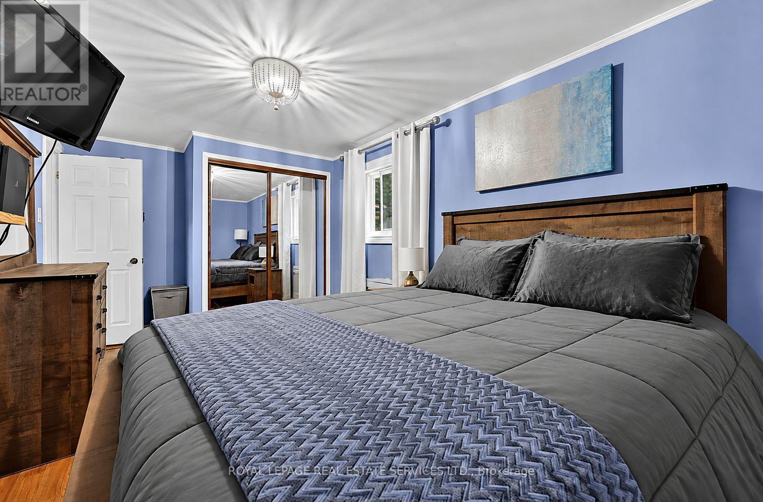 1687 River Road W Property Photo 14