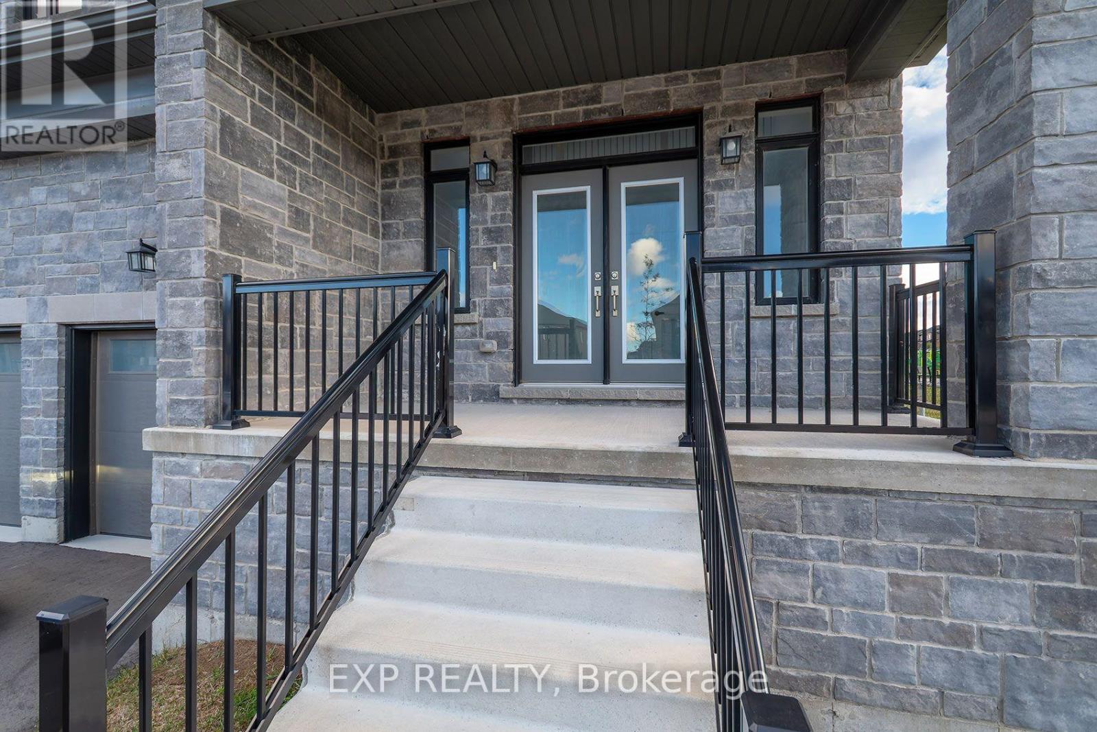 40 Lally Terrace Property Photo 3