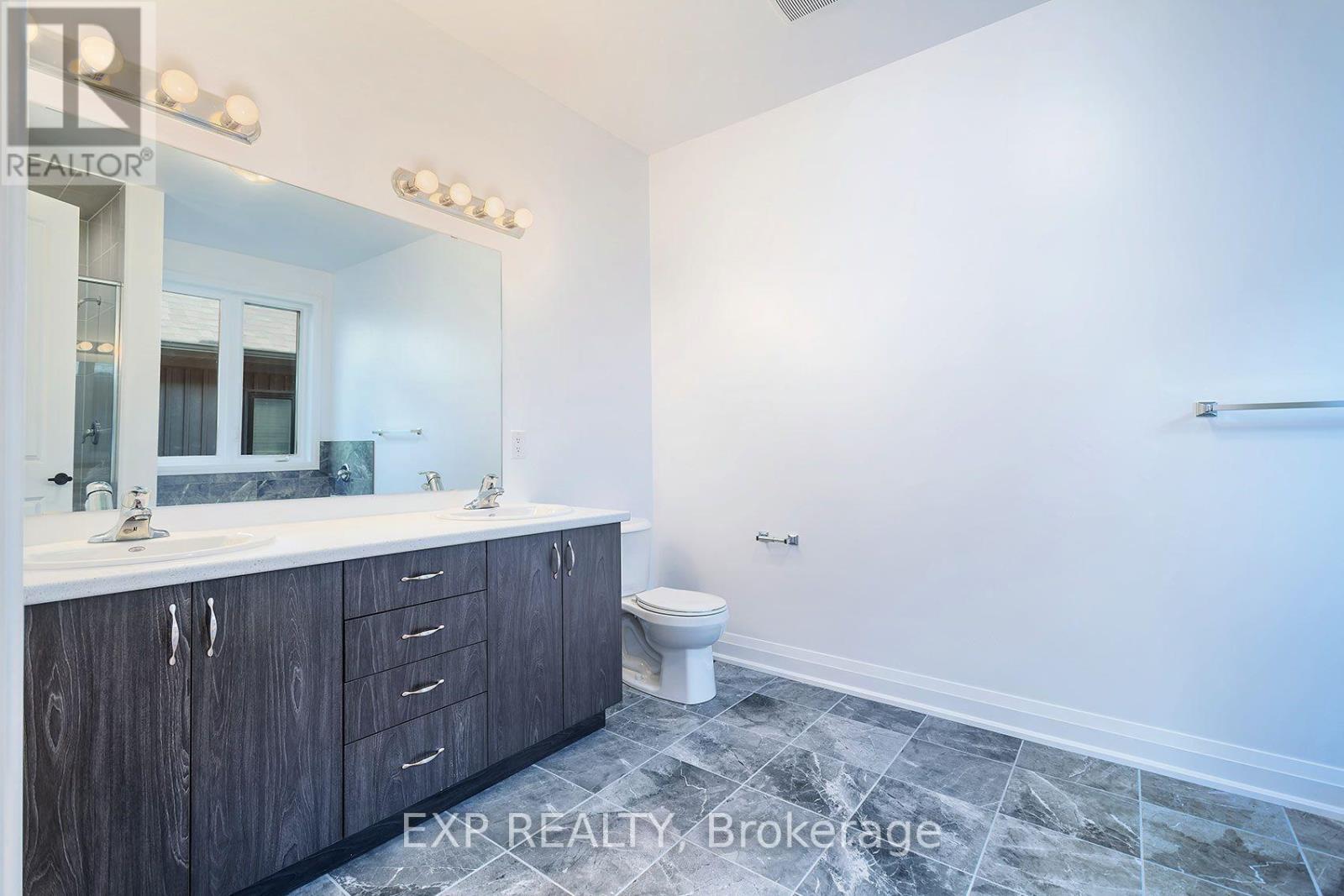 40 Lally Terrace Property Photo 21