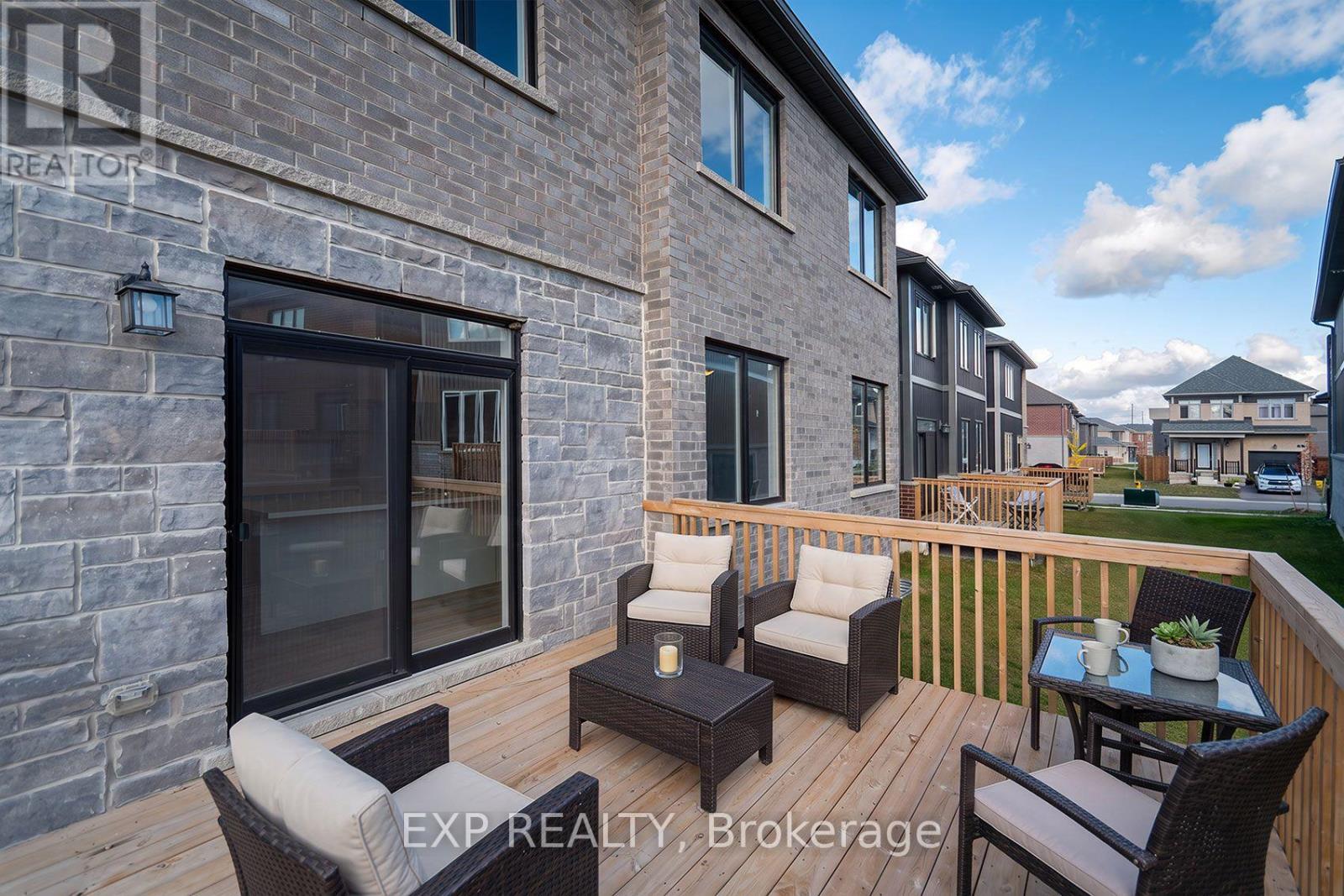 40 Lally Terrace Property Photo 31