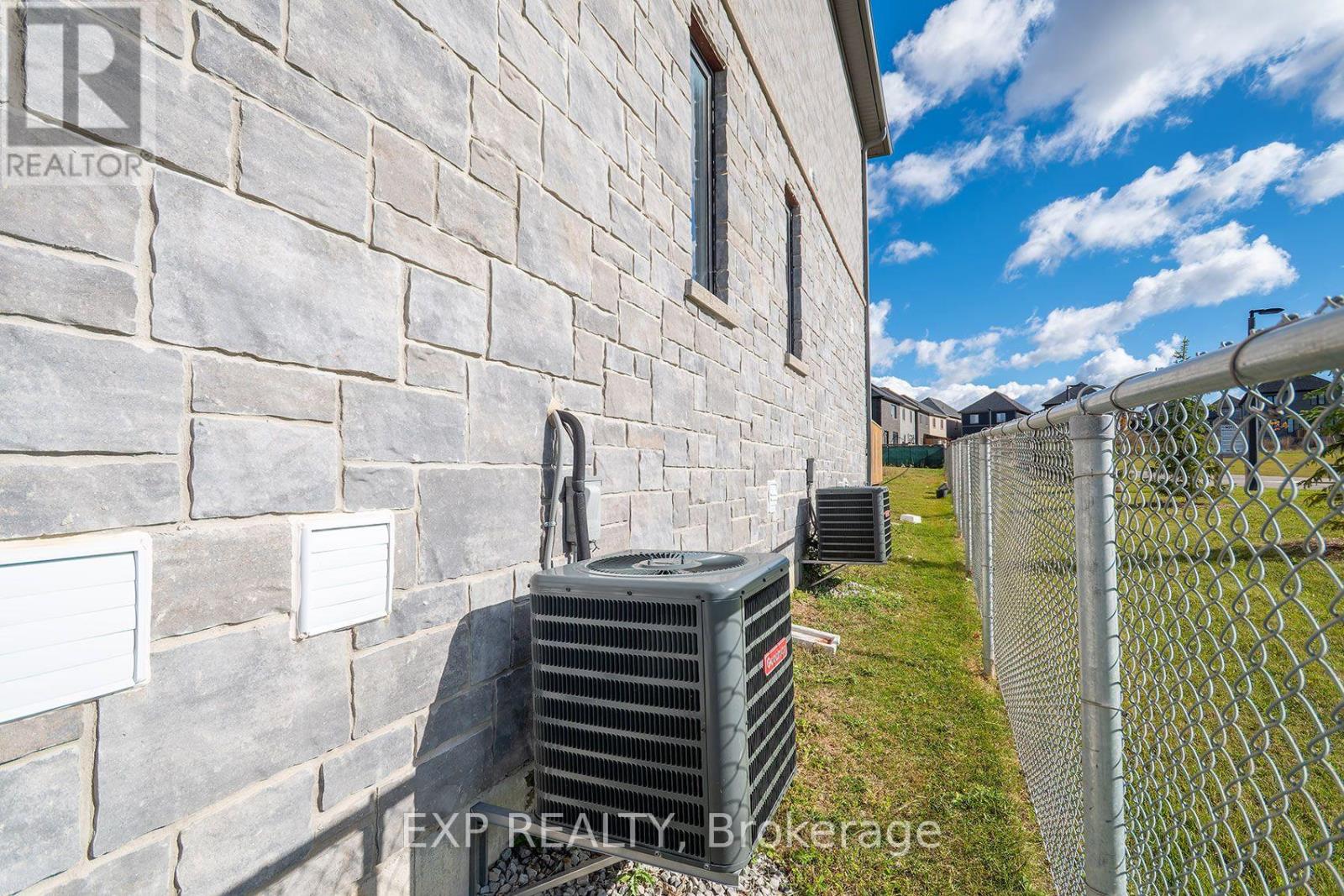 40 Lally Terrace Property Photo 35