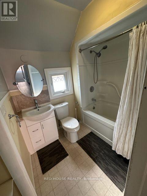 150 West Street N Property Photo 10
