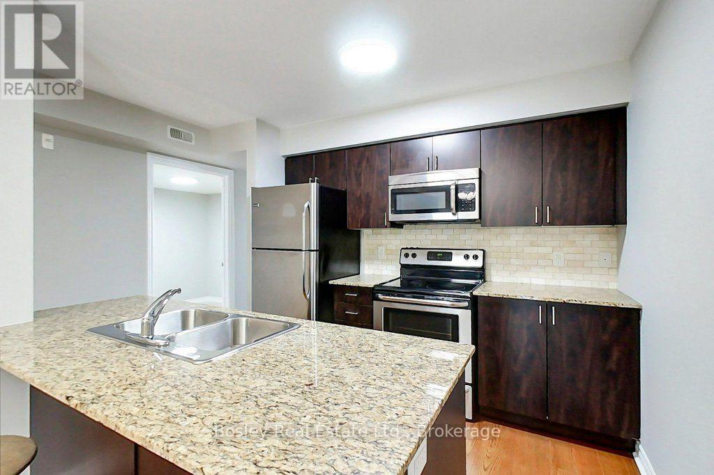 205 - 10 Brandy Lane Drive Property Photo 6