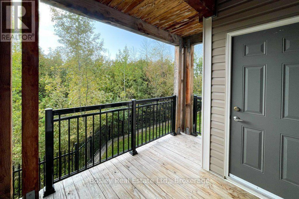 205 - 10 Brandy Lane Drive Property Photo 15
