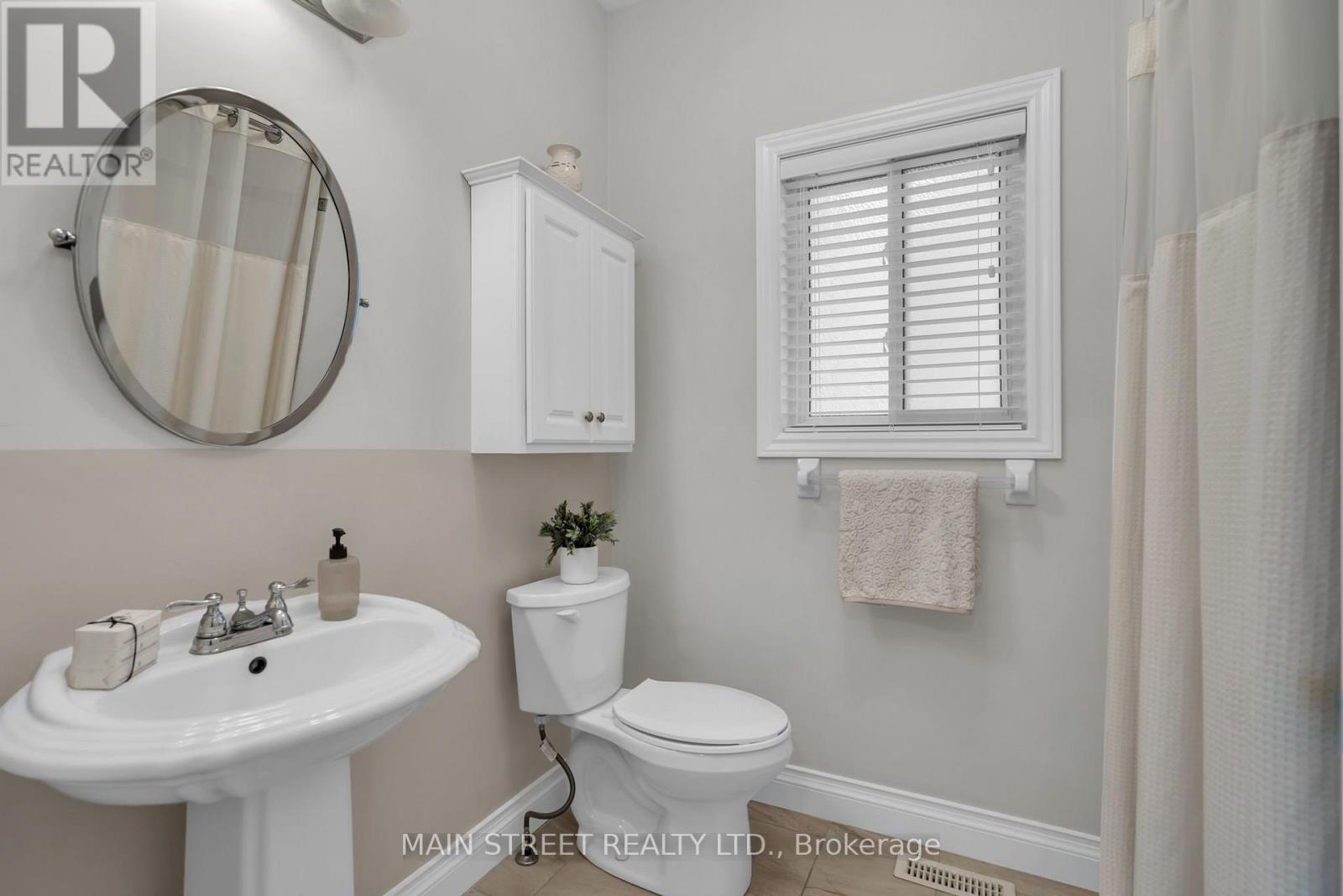 27 Max Avenue Property Photo 5