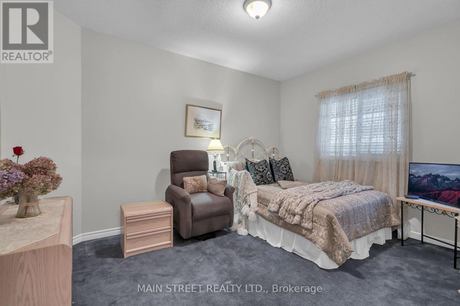 27 Max Avenue Property Photo 21
