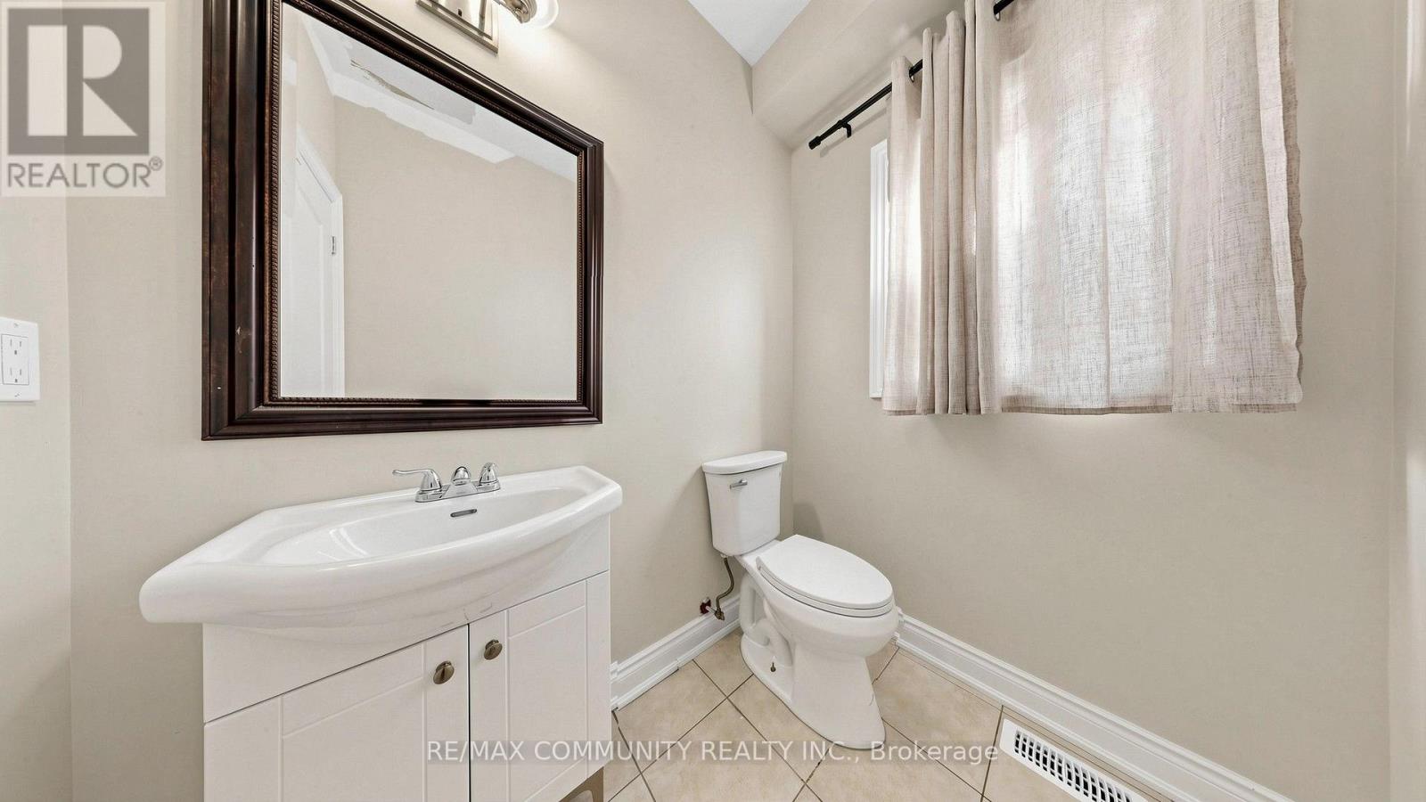 53 Jewel House Lane Property Photo 12