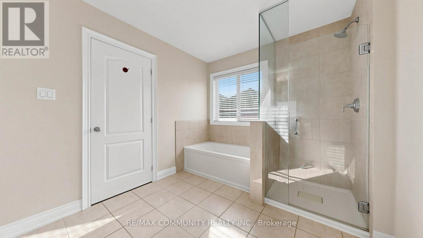 53 Jewel House Lane Property Photo 17