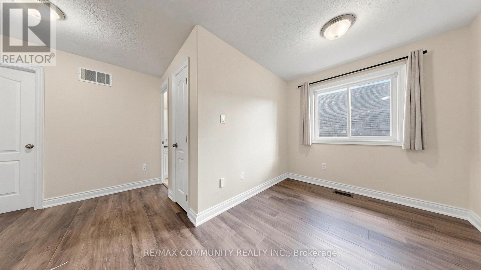 53 Jewel House Lane Property Photo 20
