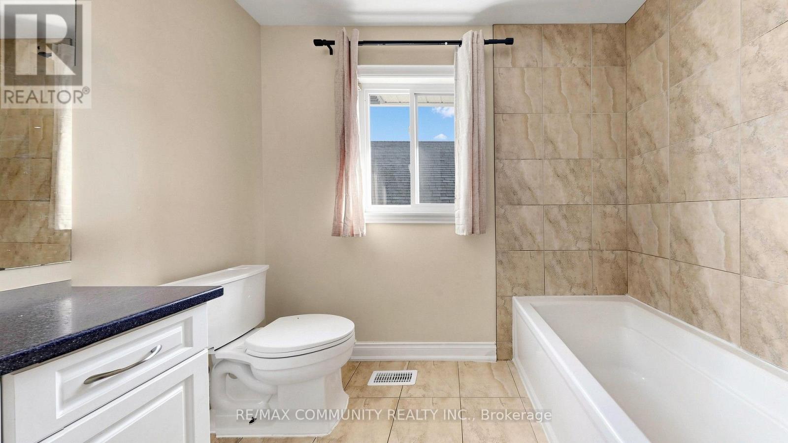 53 Jewel House Lane Property Photo 23