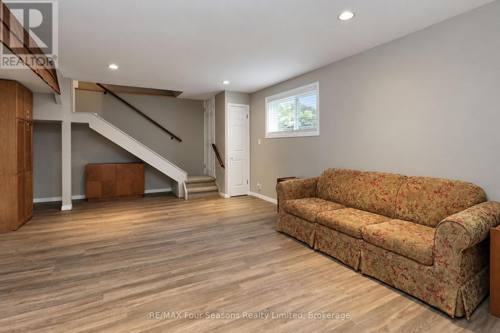 12 Lavender Hill Road Property Photo 35