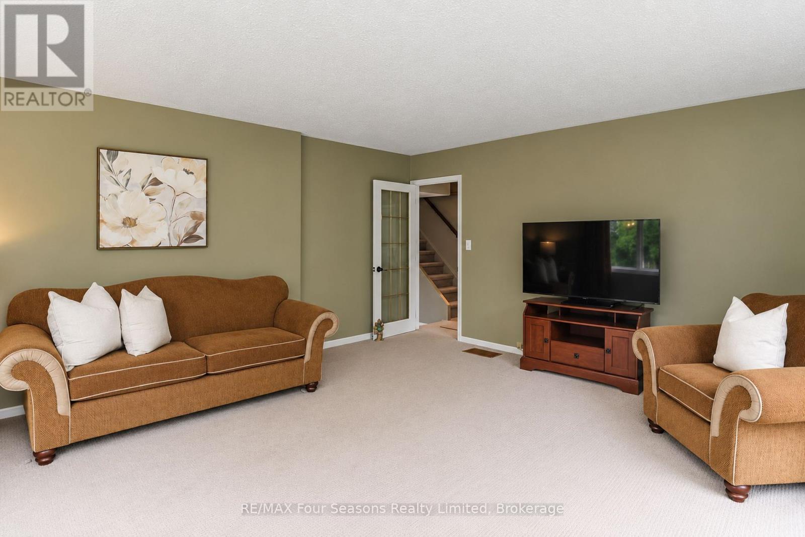 12 Lavender Hill Road Property Photo 36
