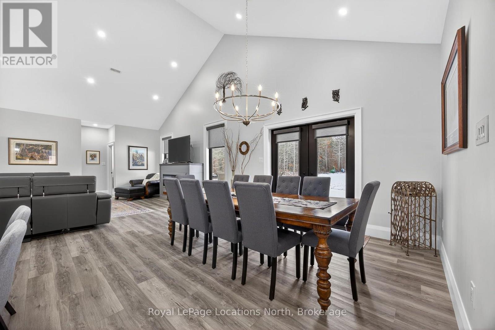 3511 Rainbow Valley Road W Property Photo 14