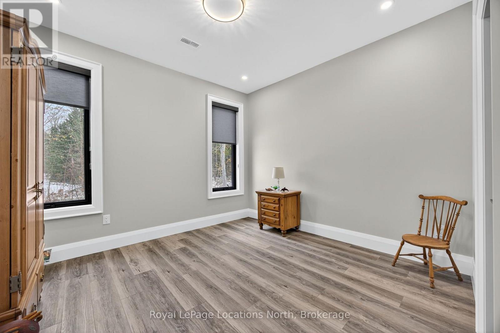 3511 Rainbow Valley Road W Property Photo 23