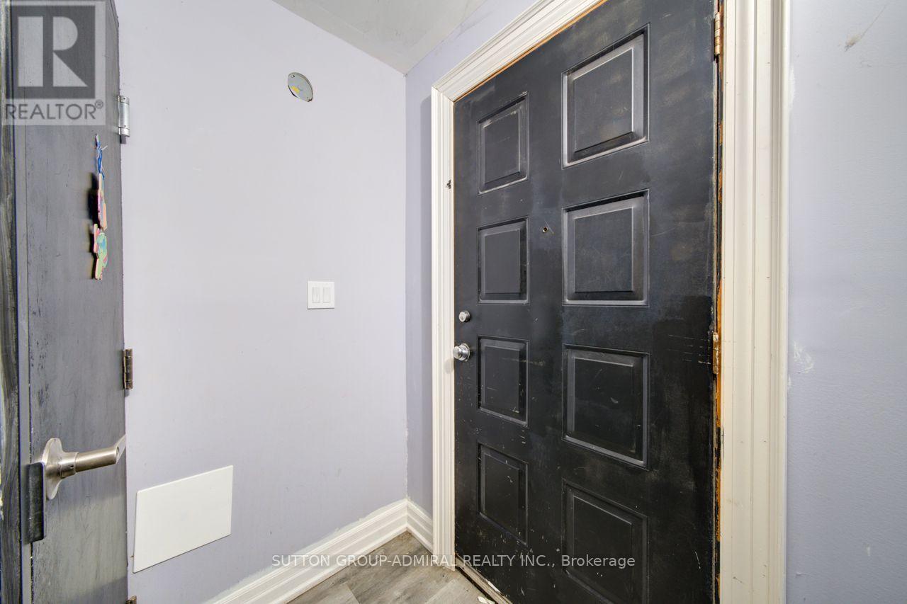 121 Seventh Street Property Photo 4
