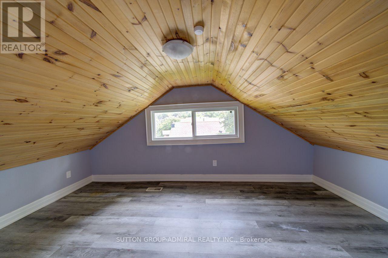 121 Seventh Street Property Photo 25