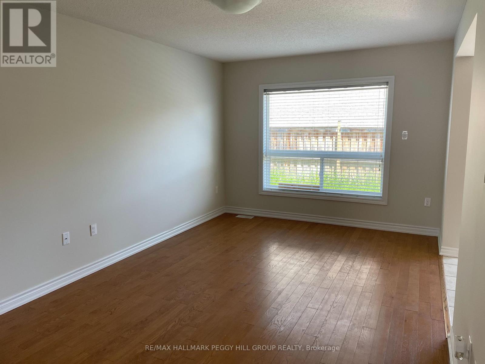 20 Crew Court Property Photo 2