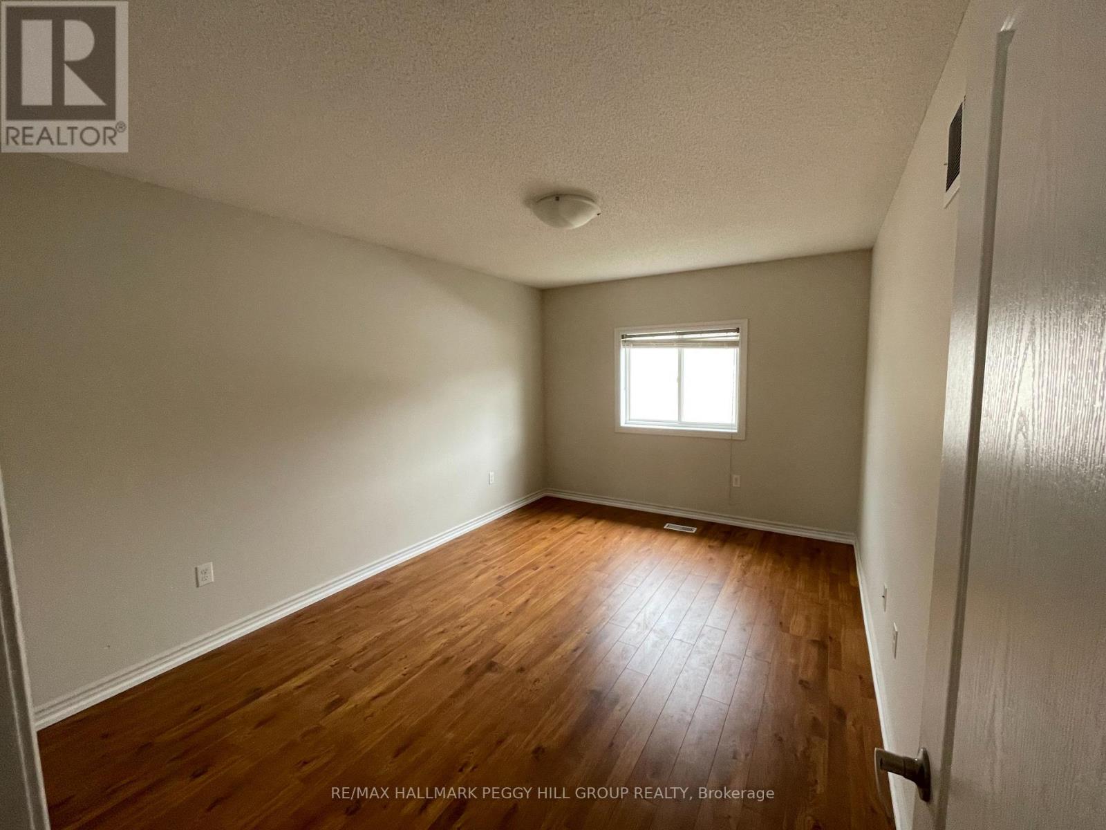 20 Crew Court Property Photo 6
