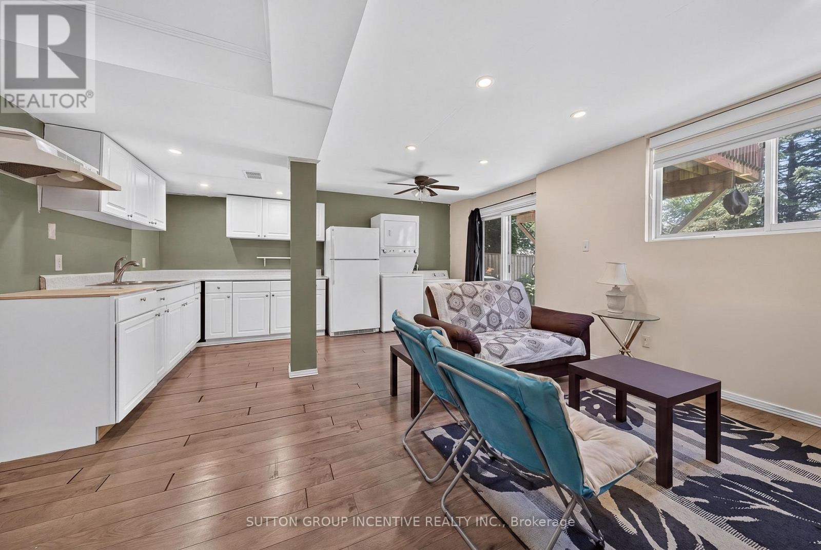 26 Fox Run Property Photo 19