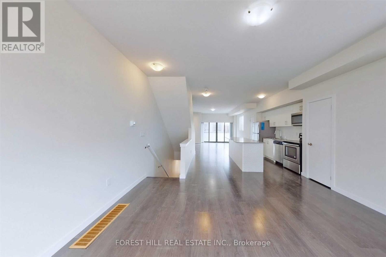 75 - 369 Essa Road Property Photo 7