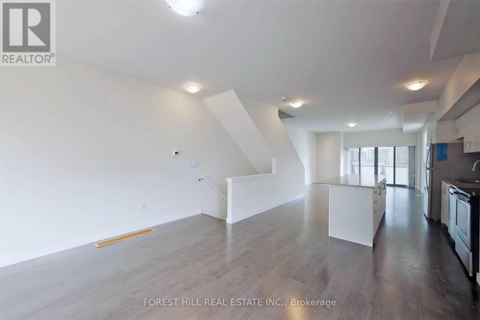 75 - 369 Essa Road Property Photo 9