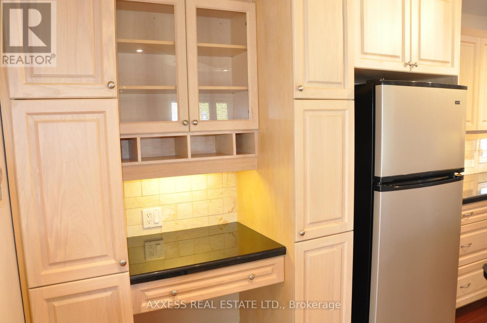 1 Pinetree Court Property Photo 12