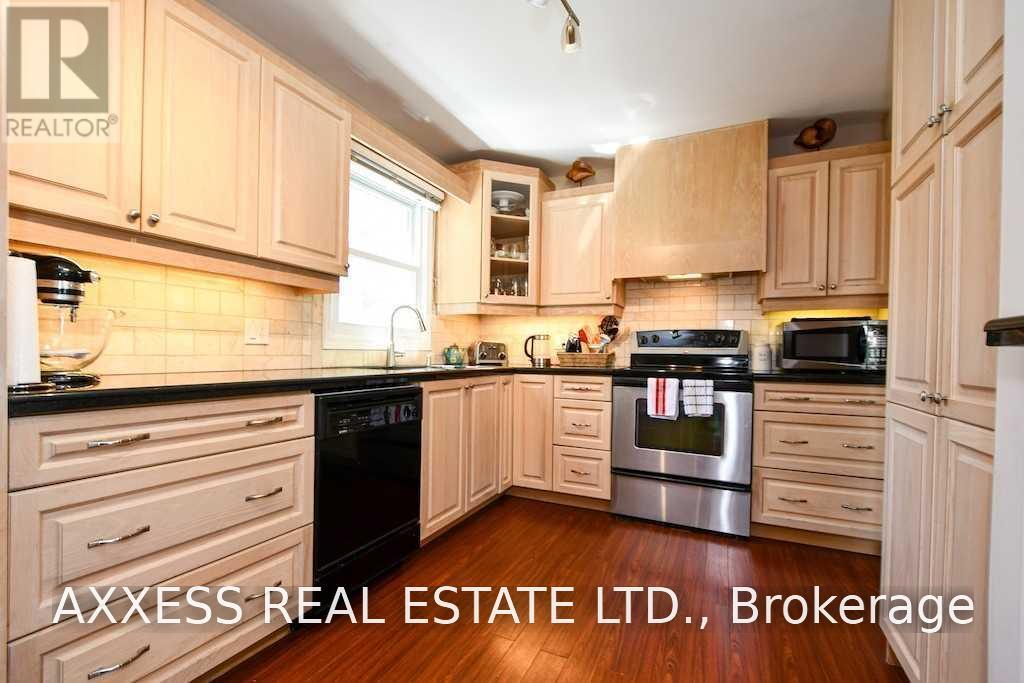 1 Pinetree Court Property Photo 14