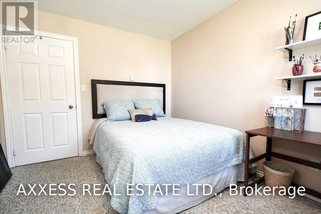 1 Pinetree Court Property Photo 26