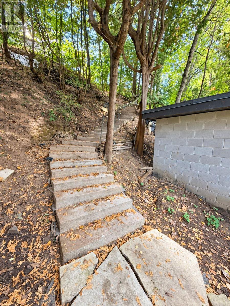 235 Sunnidale Road S Property Photo 6