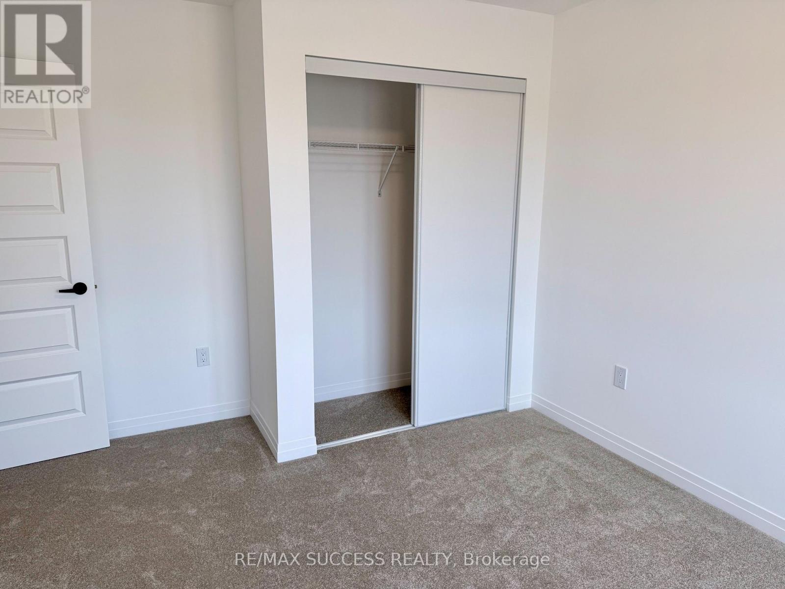 93 Flan Boulevard Property Photo 7