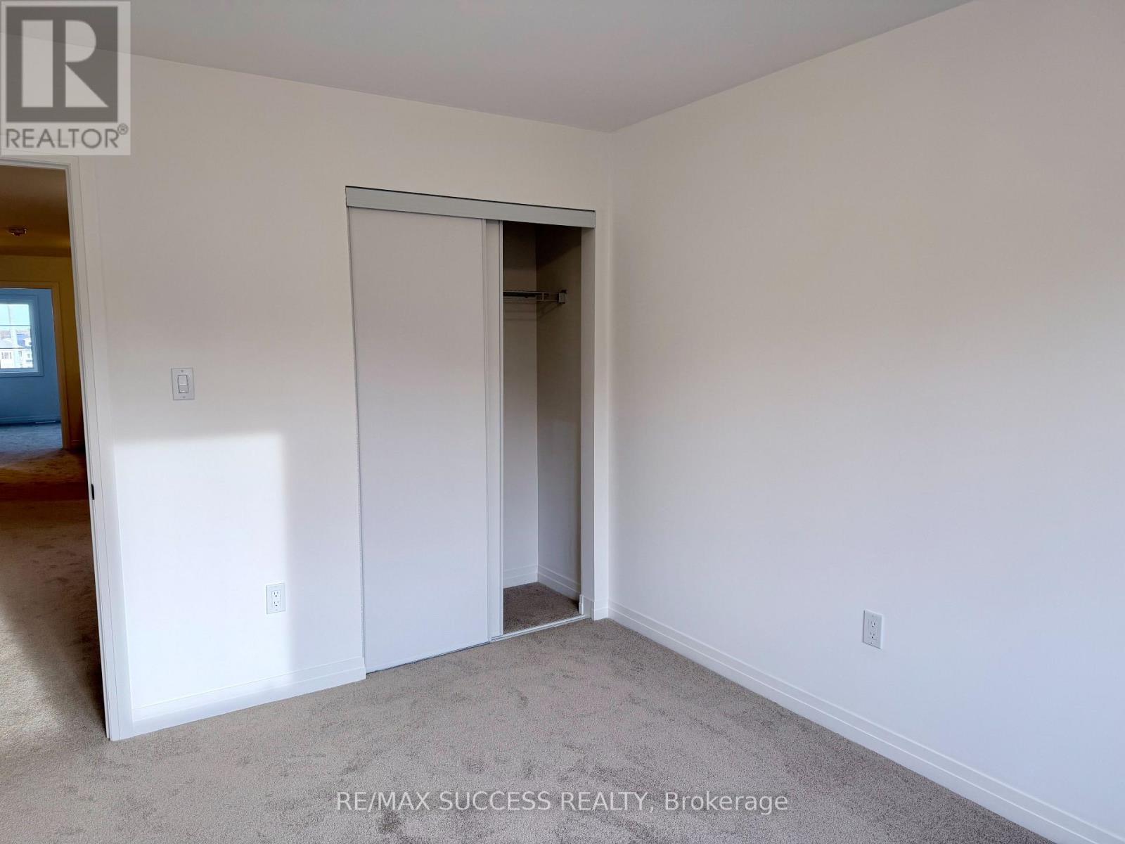 93 Flan Boulevard Property Photo 13