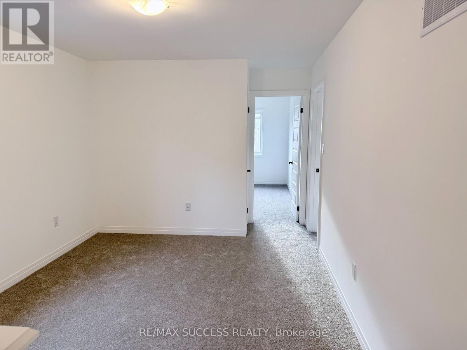 93 Flan Boulevard Property Photo 20