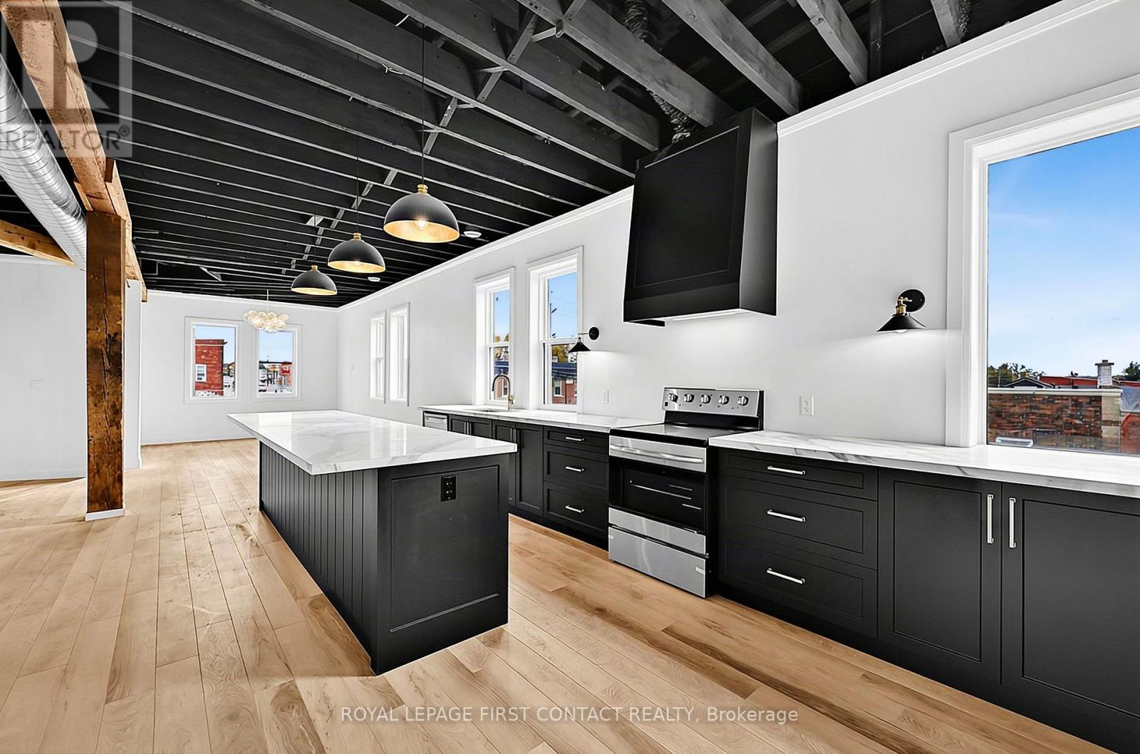 Penthouse - 87 Main Street Property Photo 3