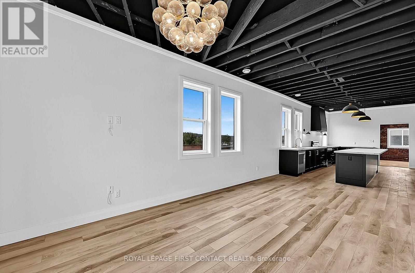 Penthouse - 87 Main Street Property Photo 14