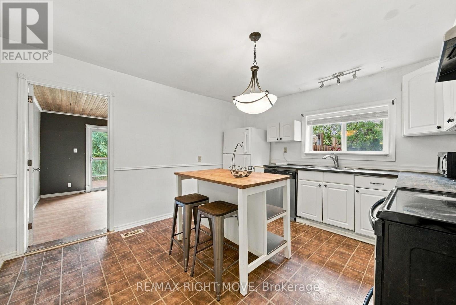 173 Barrie Road Property Photo 13