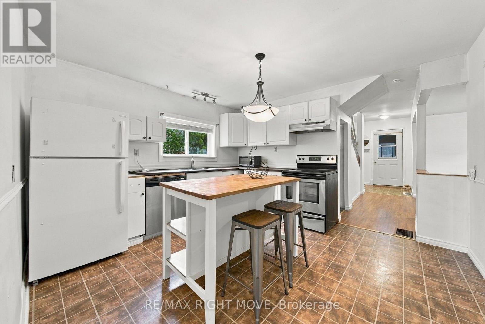 173 Barrie Road Property Photo 14