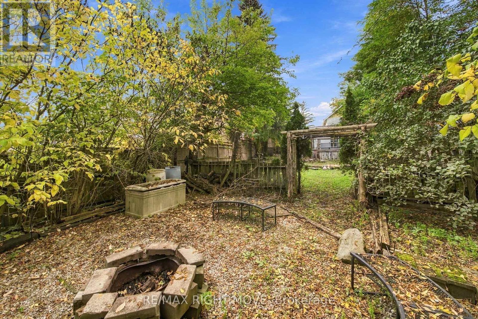 173 Barrie Road Property Photo 32