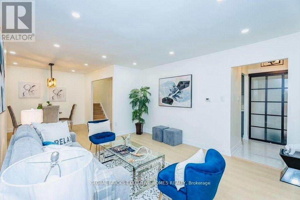4 Virgilwood Crescent Property Photo 2