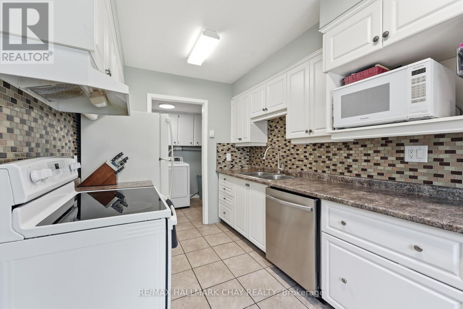34-360 Blake Street Property Photo 10