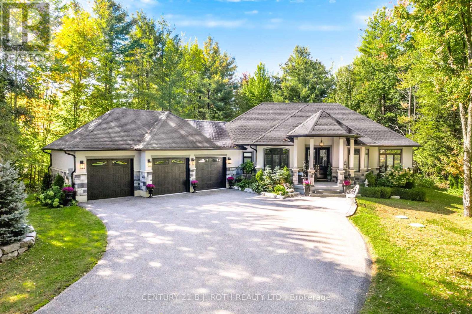 2 Sycamore Circle Property Photo 1