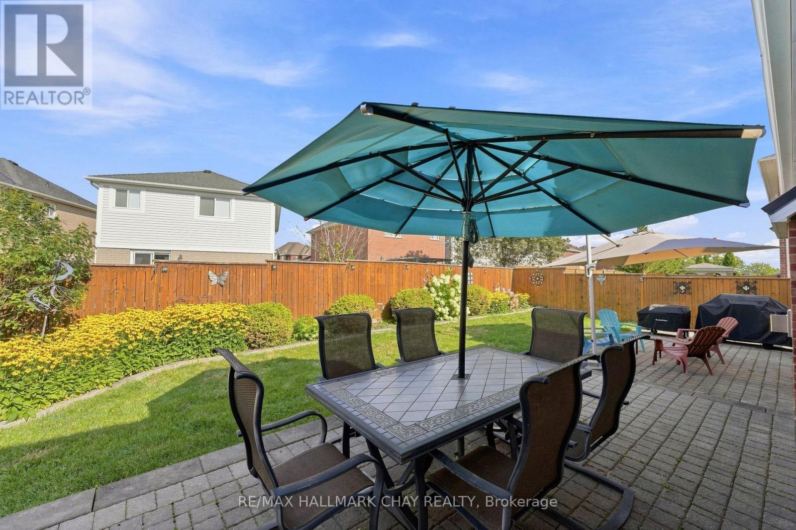 167 The Queensway Property Photo 27